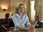 Auf einer Chirurgen-Tagung in Phoenix trifft J. D. seine Ex-Freundin Kim (Elizabeth Banks). Zu seiner Verwunderung ist sie, entgegen ihrer früheren Behauptung, eine Fehlgeburt erlitten zu haben, hochschwanger. Als sie ihn um Hilfe bittet, ist J. D. völlig überfordert ...