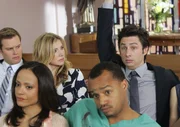 Wird J.D. (Zach Braff, r.) das Amt des Taufpaten annehmen?; Wird J.D. (Zach Braff, r.) das Amt des Taufpaten annehmen?