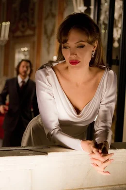 Frank (Johnny Depp), Elise (Angelina Jolie)
