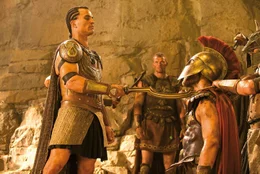 from left to right: Tarak (Johnathon Schaech), Iphicles (Liam Garrigan), in the back in middle: Hercules (Kellan Lutz)