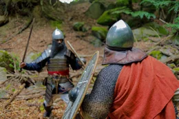 Berserker waren die Elitetruppe der Wikinger. Mit ihren Schwertern und Rundschildern besiegten sie fast jeden Feind.
