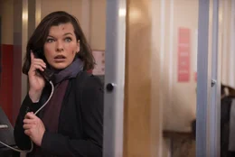 Kate Abbott (Milla Jovovich)