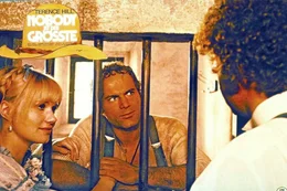 Lucy (Miou-Miou, l.) hat etwas f&uuml;r Nobody (Terence Hill, M.) &uuml;brig ...