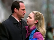 Nach dem Tod an einer 15-Jährigen versucht Detective Elliot Stabler (Christopher Meloni) Hinweise über den Mörder zu bekommen. Kann ihm Kathleen (Allison Siko) weiterhelfen? Nach dem Tod an einer 15-Jährigen versucht Detective Elliot Stabler (Christopher Meloni) Hinweise über den Mörder zu bekommen. Kann ihm Kathleen (Allison Siko) weiterhelfen?