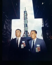 Wernher von Braun und Dr Kurt Debus