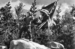 Sieg auf ganzer Linie: Der Lokf&uuml;hrer Johnnie Gray (Buster Keaton) gewinnt das Herz seiner Liebsten und wird als Kriegsheld gefeiert.