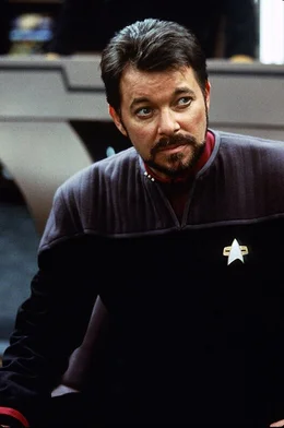 Commander William Riker (Jonathan Frakes) ist der erste Offizier der Enterprise und somit der Stellvertreter des Captains.