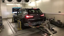 Auch der 621 PS-starke BMW SUV Alpina XB7 wird gr&uuml;ndlich getestet, bevor er an Kund*innen ausgeliefert wird.