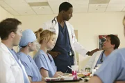 100367_2746 -- COMPLICATIONS - "PILOT" (ABC/RICHARD CARTWRIGHT) KATHERINE HEIGL, ISAIAH WASHINGTON, T.R. KNIGHT