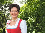 Elisabeth Rehm, Moderatorin des Musikantentreffens am Starnberger See. Elisabeth Rehm, Moderatorin des Musikantentreffens am Starnberger See.