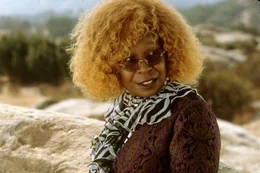 Vera Baker (Whoopi Goldberg)