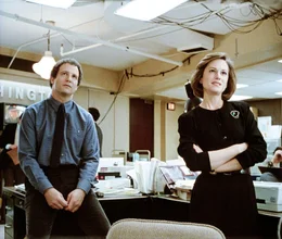 TV-Journalist Aaron Altman (Albert Brooks) und seine Produzentin Jane Craig (Holly Hunter) sind ein eingespieltes Team.