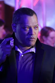 Langston (Laurence Fishburne)
