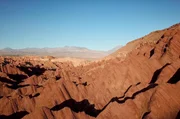 Das Valle de la Muerte – Tal des Todes liegt in der Atacama-Wüste. Eine bizarre Gesteins- und Lehmformation, die auch das Marstal genannt wird.