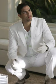 Am Tatort macht Eric Delko (Adam Rodriguez) eine interessante Entdeckung ...