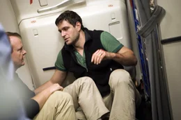 Premiere: "Flug 93". Im Bild (v.li.): Christian Clemenson (Thomas E. Burnett, Jr.), Peter Hermann (Jeremy Glick).