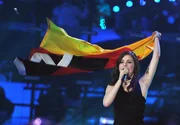 Mit ihrem Hit "Satellite" gewinnt Lena Meyer-Landrut 2010 den ESC. Mit ihrem Hit "Satellite" gewinnt Lena Meyer-Landrut 2010 den ESC.