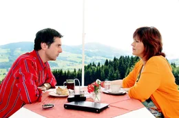 Thomas Landsberg (Merab Ninidze), Conny Herzog (Elfi Eschke)