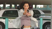 Det. Yelina Salas (Sofia Milos) versucht den Gangster, der die 6-j&auml;hrige Emma entf&uuml;hrt hat, zu stellen.