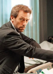 Dr. House mit sorgenvoller Miene: Hugh Laurie als Dr. Gregory House. Dr. House mit sorgenvoller Miene: Hugh Laurie als Dr. Gregory House.