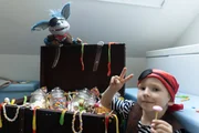 Lukas und Fidi träumen davon Piraten zu sein.