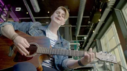 Vincent Gross &ndash; Shootingstar des jungen Schlagers, begann seine Karriere mit YouTube-Videos.