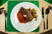 Leibgericht: Lammrücken mit Paprikapüree und mediterranen Kartoffeln von Reinhold Holtz
