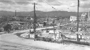 Die Atombombe ist der Inbegriff für Zerstörung und Tod. Von zwei japanischen Städten bleibt 1945 nach dem Abwurf einer Atombombe nichts übrig. Die Atombombe ist der Inbegriff für Zerstörung und Tod. Von zwei japanischen Städten bleibt 1945 nach dem Abwurf einer Atombombe nichts übrig.