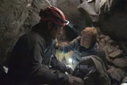 Vom Berg verschüttet: Tom Huber (Matthi Faust, l.) und Bergretter Toni Stössl (Martin Klempnow, r.). Vom Berg verschüttet: Tom Huber (Matthi Faust, l.) und Bergretter Toni Stössl (Martin Klempnow, r.).