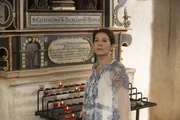 Maria Graf (Hannelore Elsner) ist gerührt von der alten Fischerkirche und den wunderschönen Malereien