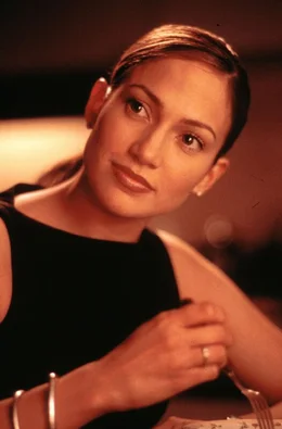 Jennifer Lopez (Maria 'Mary' Fiore).