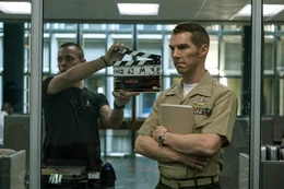 Stuart Couch (Benedict Cumberbatch, r.)