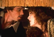 Liebe auf den ersten Blick: Robin Hood (Cary Elwes, l.) und Lady Marian (Amy Yasbeck, r.)