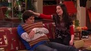 L-R: Spencer Shay (Jerry Trainor), Carly Shay (Miranda Cosgrove)