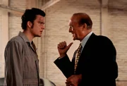 Pete Dayton (Balthazar Getty) und Mr. Eddy (Robert Loggia).