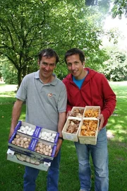 Willi mit Heinz Schrammel, Champignon-Zuchtbetrieb Schmaus Pöttmes.