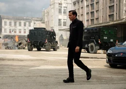 Einzelk&auml;mpfer: Clay Verris (Clive Owen).