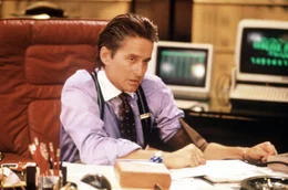 Gordon Gekko (Michael Douglas) ist einer der skrupellosesten und erfolgreichsten B&ouml;rsenspekulanten an der Wall Street ...