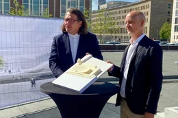 Johannes Milla und Sebastian Letz beim Spatenstich