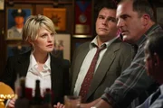 Det. Lilly Rush (Kathryn Morris, l.) ist schon sehr gespannt, was Butch Rinaldi (Steve Ryan, r.) ihr zu sagen hat ...