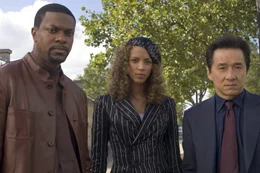 Noch wissen Detective Carter (Chris Tucker, l.) und Chief Inspector Lee (Jackie Chan, r.) nicht, ob sie der sch&ouml;nen Genevi&egrave;ve (No&eacute;mie Lenoir; M.) vertrauen k&ouml;nnen ...