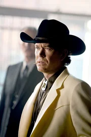Nathan Ford (Timothy Hutton)