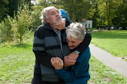 Georg (Christian Kohlund, l.) und Alex (Walter Sittler) werden zu Rivalen.