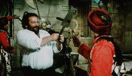 SzenenbildIn &Auml;gypten wird Kommissar Rizzo (Bud Spencer, l.) mit ganz neuen Kampftechniken konfrontiert ...
