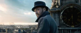 Albus Dumbledore (Jude Law).