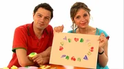 In den Lach- und Sachgeschichten wird heute fleißig gemalt. Tanja und André basteln sich Stempel aus Kartoffeln und drucken damit. In den Lach- und Sachgeschichten wird heute fleißig gemalt. Tanja und André basteln sich Stempel aus Kartoffeln und drucken damit.