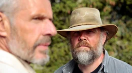 Zwischen dem grummeligen Eigenbr&ouml;tler Pierre (Gr&eacute;gory Gadebois, re.)  und dionysischen Tech-Champion Vincent (Lambert Wilson, li.) entsteht eine besondere Freundschaft.
