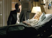 Mutter im Albtraum: Hugh Laurie als Dr. Gregory House, Hillary Tuck als Kara Mason