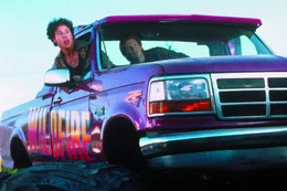 L-R: Blaine Cody (Vince Vieluf), Duane Cody (Seth Green)