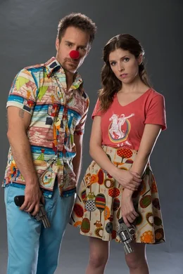 Francis' (Sam Rockwell, l.) Vergangenheit beschert ihm und seiner Freundin Martha (Anna Kendrick, r.) einige unerfreuliche &Uuml;berraschungen ...